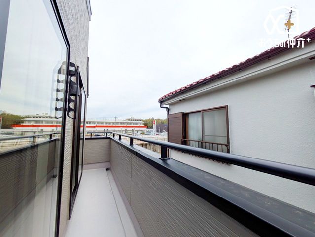 �o���R�j�[ -