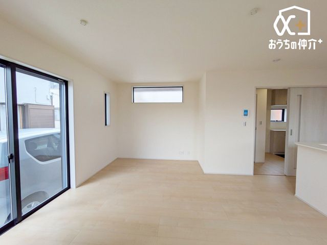 ���r���O -