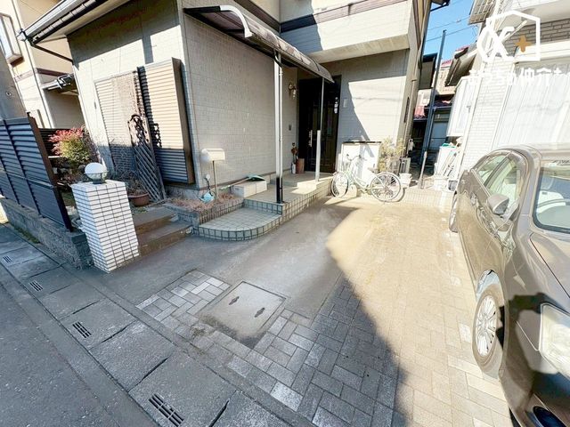  ���ԏ��1�䒓�ԉ\�ł��B�Ԓʂ�͏��Ȃ��A���Ԃ̏o����������������Ăł���������Ƃ������ł��B