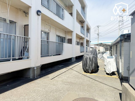 ���ԏ� �o�C�N�A���]�Ԓu����