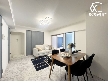 ���r���O -