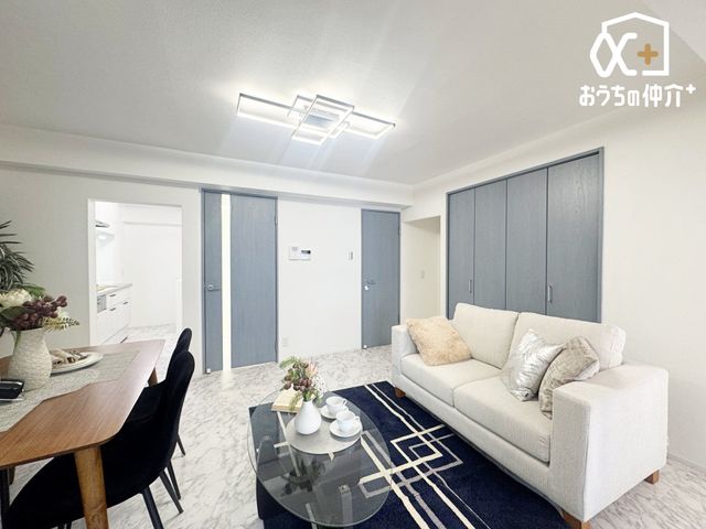 ���r���O -