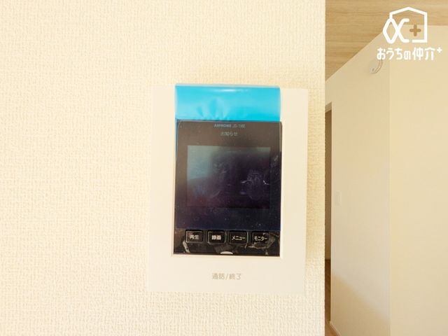 ���̑� �e���r���j�^�[�t���C���^�[�z��