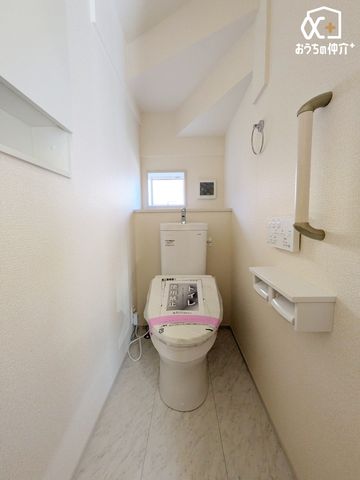 �g�C�� �`Toilet�`�����g���ꏊ�����炱�������g���Ă��O���Ȃ��f�U�C���ɁB�������Ȋ��͐�����L����