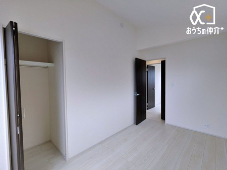 �Q�� ��Q���Ƃ��Ďg�������Ȃ������ł��B�L�߂̍��Ǝ��[�B�o���R�j�[�ɖʂ��A�J���������Ղ�ȃv���C�x�[�g��Ԃł��B