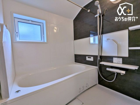 ���� 1�؃^�C�v�̑傫�ȗ����ɂȂ��Ă���܂��B�����Ȃ��q�l�����Ă����Ƒ��œ������\�ƂȂ��Ă���܂��B�܂��A���g�����y���߂���X�̔�������Ă�����ԂɂȂ邱�ƊԈႢ�Ȃ��ł��I