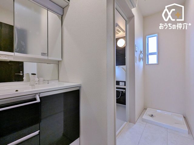 ���ʑ�E���ʏ� �V�����[����t���ŁA����������y�ɂł��܂��B�Q���������������ȒP�ɔ���G�炷���Ƃ��ł���̂ŁA�w�A�Z�b�g���X���[�Y�I�܂��A�z�[�X���L�т�̂ŁA���ʃ{�E���̂��|�����ȒP�ɁB