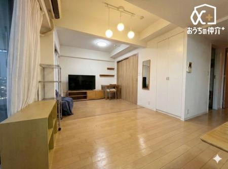 ���r���O -