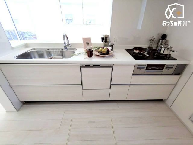 �L�b�`�� �`Kitchen�`�J�E���^�[�L�b�`���Ƒ��Ƃ̉�b���e�ރJ�E���^�[�L�b�`��