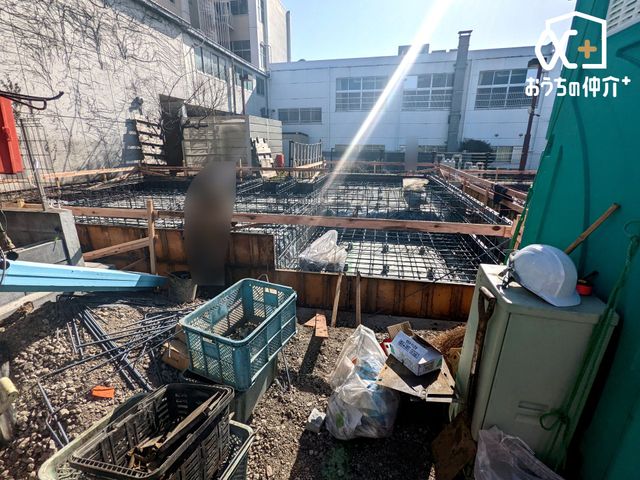 ���n�O�ώʐ^ �������V�h���u�����ցv�w�k���V�����o�X�ւ��[���I�`�g�ˎ��ւ��_�C���N�g�A�N�Z�X�n�j�����E���w�Z�k���V���I�`�q��ĂɈ��S���ӊ��I