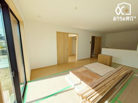 ���r���O -