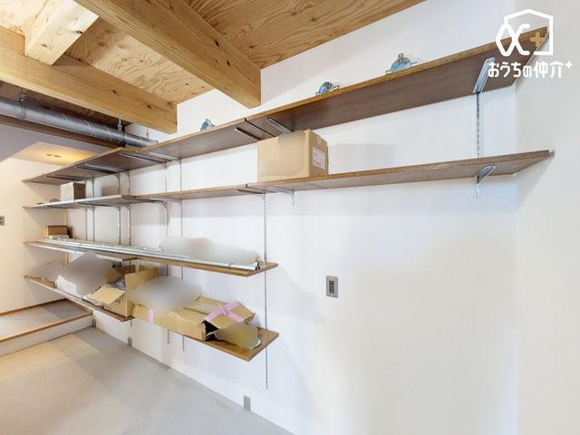 ���[ ���ւ̓y�Ԃ̒I�̗l�q�B