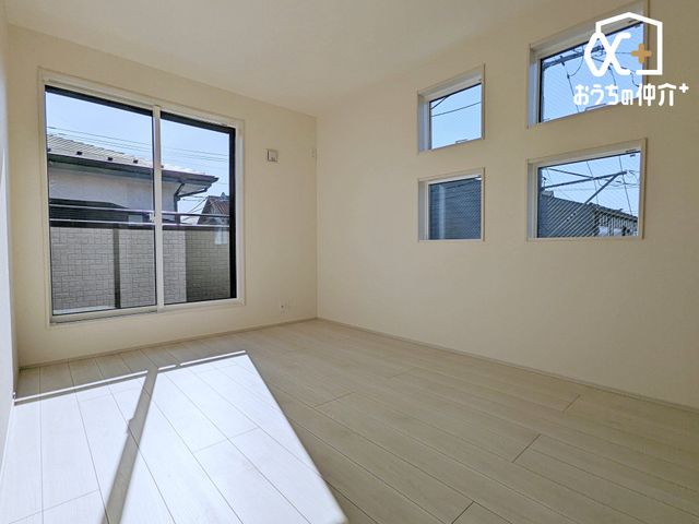 �Q�� �Q���ɂ������߂ȗm���I�o���R�j�[�ɖʂ������邢�������ŊJ����������܂��B