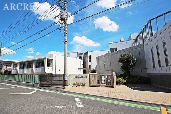 ���ӊ� �k��31���B���V���s����a�c���w�Z�́w���ׂĂ̎q���a�c�̌��Ɂx��ڎw���܂� 2430m