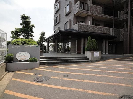 �G���g�����X �s�ݎ��ɂ��֗��ȑ�z�{�b�N�X�����I��؂Ȃ��ו����J�ɔG���S�z���Ȃ��A�Ĕz�B���K�v���Ȃ��̂ŊO�o�������S�ł��B