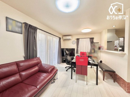 ���r���O 16���̃��r���O���[��