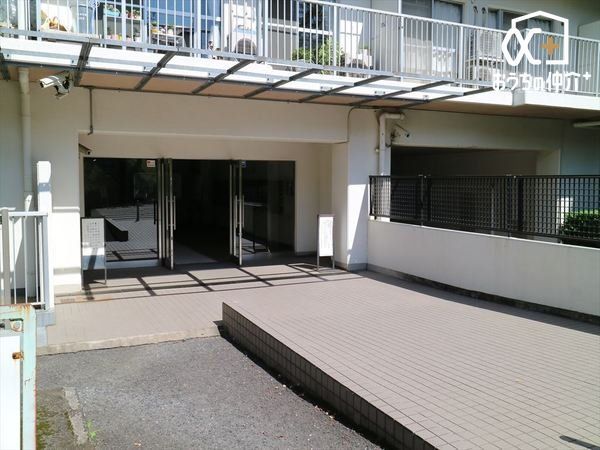 �G���g�����X �������̍s���͂����G���g�����X