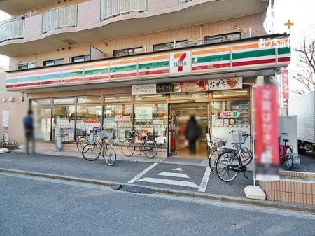 ���ӊ� �Z�u���C���u���c���ŋv��2���ړX �k��3���B24���ԉc�Ƃŋ}�Ȃ��������ɂ��֗��ł��B����R�c���������Ɉʒu���A�L�X�������ԏ������܂��B�ٓ���z�b�g�X�i�b�N�A�J�t�F�Ȃǂ̈��ݕ����̔����Ă��܂��c