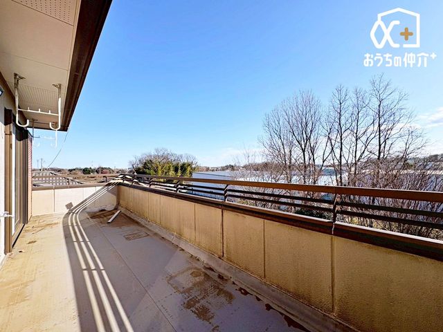 �o���R�j�[ ���q�l�̗V�я�Ƃ��Ă��A�F�l�������ăz�[���p�[�e�B�[���y���߂�L���o���R�j�[�́A�����̒��ő��@�\�Ɏg����f�G�ȏꏊ�B�Ƒ���F�l�Ɖ߂������Ԃ����y�����A�v���o�[�����̂ɂȂ�܂��B