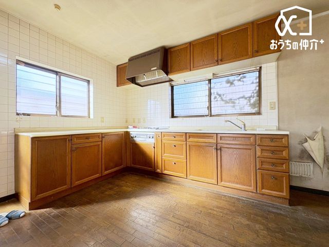 �L�b�`�� L���^�̃L�b�`���͓������Z���A���������Еt���܂ŃX���[�Y�ɍs����̂��|�C���g�ł��B