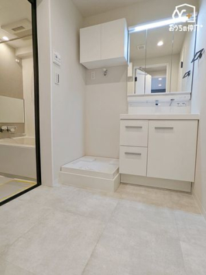 ���ʑ�E���ʏ� �L�X�Ƃ������ʃX�y�[�X�ŁA�Z�������̎x�x���X���[�Y�ł��I