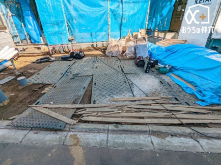  �J�[�X�y�[�X��2�䂠��B���]�Ԃ��߂�X�y�[�X�Ƃ��Ă����p���������܂��B���Ԃł̗��q�ɂ��Ή��ł��܂��I