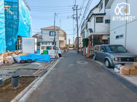 ���n�O�ώʐ^ �O�ʓ��H�͂S�������ɖʂ��Ă��܂��B