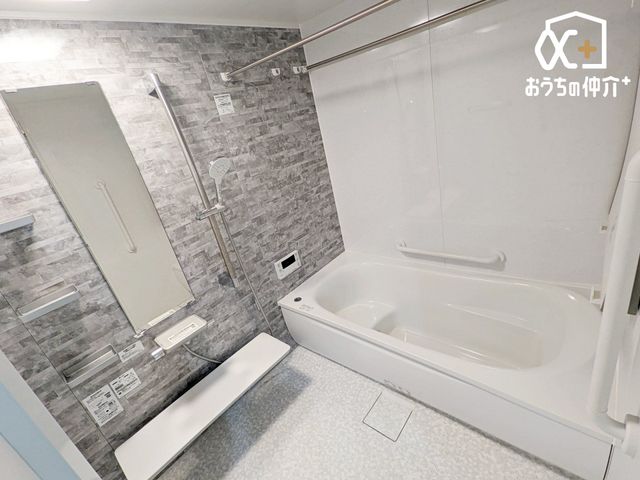 ���� �`Bath�`�P���̔���􂢗����o�X���[���B�V�����[�h�̐l�����������̂������o�X�^�u�̐S�n�悳�𖡂���Ă݂ẮB�����Ɩ����A�A���Ă��Ă���̎��Ԃ���w�y���݂ɂȂ�͂��ł��B