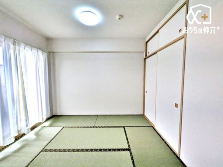 ���̑� ���r���O�ɗאڂ���6���a���B���̊ԕt���ŗ�������������A�q�Ԃ₭�났��ԂƂ��Ă����􂵂܂��B�a�̎���������鐮������Ԃł��B