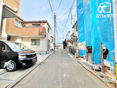 ���n�O�ώʐ^ �r���h�C���K���[�W������A�O�ʓ��H�Ƃ̓����ɂ��z���B�Ԉړ����������ɂ��������A�g������̗ǂ��Z�܂��ł��B