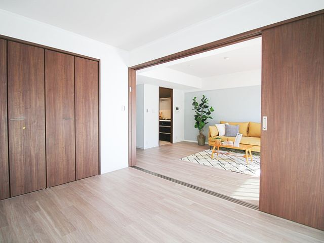 ���̑����� ���r���O�ƌq���Ďg���Ƃ��Ŗ�20���̍L�X��ԂɁB