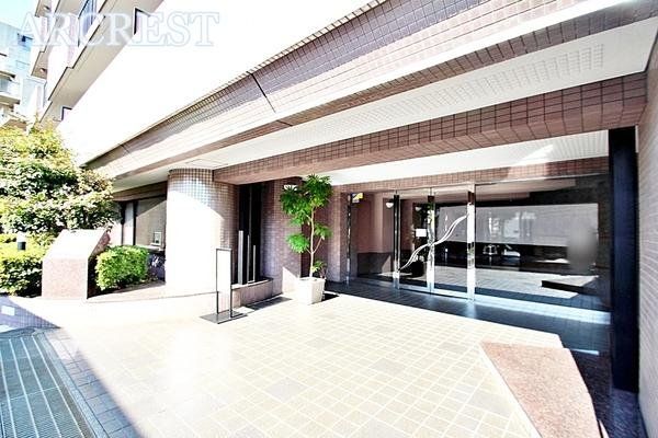 �G���g�����X �Ǘ����s���͂����������̂���G���g�����X�B�I�[�g���b�N����������Ă���}���V�����Ȃ�ł̖͂h�Ɛ������͂ł��B