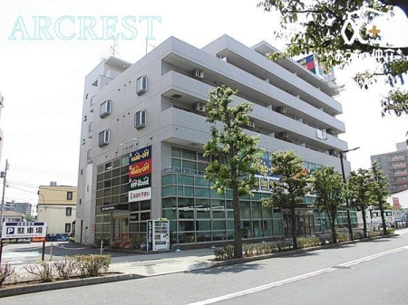 ���ӊ� �n�[�h�I�t���v���ēX �k��20���B�c�Ǝ���11�F00�`20�F00�i�y����10���J�X�j���ԏ�17����e�@���T�C�N���V���b�v�B�q��������ꂪ�[�����Ă��܂��B 1590m