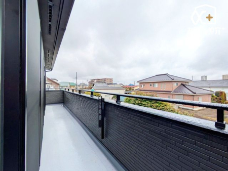 �o���R�j�[ -