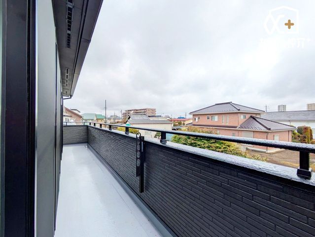 �o���R�j�[ -