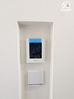 ���̑� �h�Ɩʂł����S��TV���j�^�[�t���C���^�[�z���ł��B