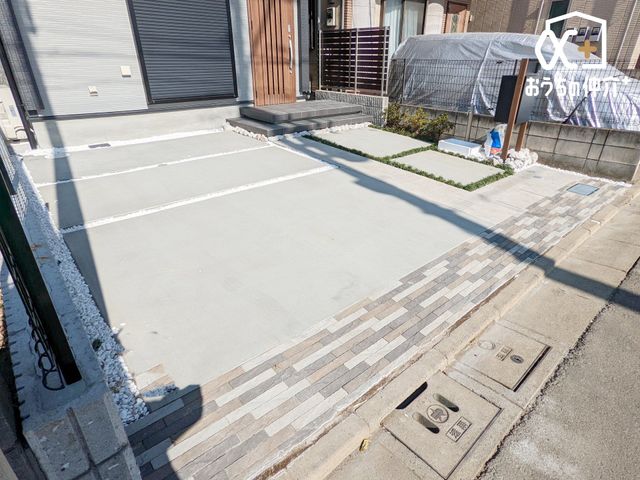  �J�[�X�y�[�X��2�䂠��B���]�Ԃ��߂�X�y�[�X�Ƃ��Ă����p���������܂��B���Ԃł̗��q�ɂ��Ή��ł��܂��I