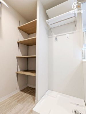 ���ʑ�E���ʏ� �����h���[�X�y�[�X�ɂ͉������[�I������A�^�I����h���C���[�Ȃǂ��X�b�L���Еt���܂��I