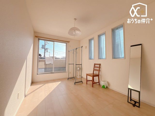 ���̑� ��6.5���̃N���[�[�b�g�t���m��