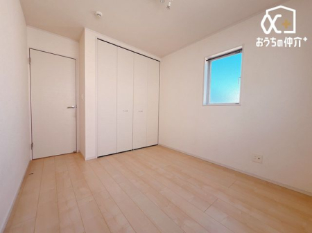 �q������ ��5.3���̃N���[�[�b�g�t���m��