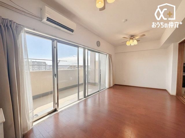 ���r���O ���r���O�傫�ȑ����炽���Ղ�z�����������ޖ��邢���r���O�B�Ƒ��c���⃊���b�N�X�^�C���ɍœK�ȊJ�������ӂ���Ԃł��B