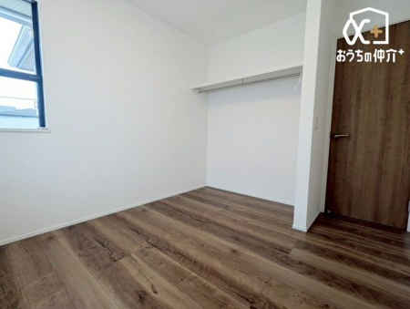 ���̑����� 5.2���̃N���[�[�b�g�t�m���I�I�[�v���N���[�[�b�g�̂��߁A���̊J�̃X�g���X������܂���I