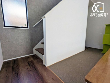 ���̑� �J�E���^�[�t���X�L�b�v�t���A�I������Ƃ������[�ɁA�ق����Ƃ���Ɏ�̓͂���Ԃł��B