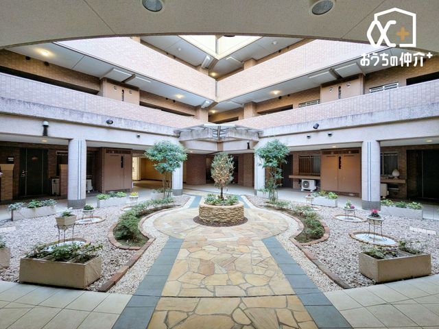 ���̑� �Y��Ȗ��邢���r�[�́A�}���V��������i�ɖ�����O���Ȃ��{�݂ł��ˁB��Ԃ��f�G�Ȃ̂ŁA���q�l���������Ƃ��ɂ��D��������Ă��炦�����ł��B