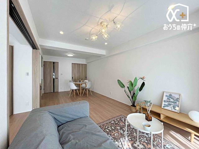 ���r���O �f�B�X�v���C�p�̉Ƌ�z�u����A�Ƌ�̃��C�A�E�g�̎Q�l�ɂȂ�܂��ˁB