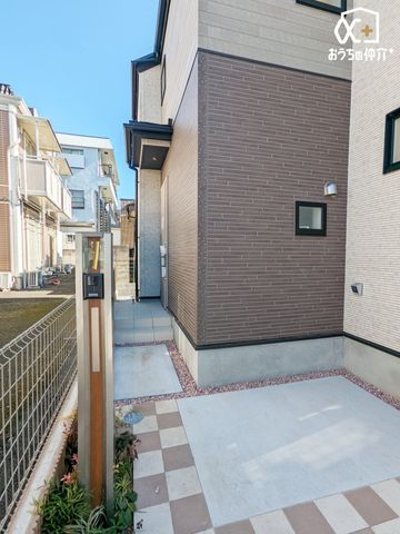 ���� �O���猩�����ւ܂��̗l�q�ł��B���񌻒n�ɑ����^��ł����������������������B