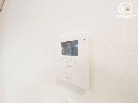 ���̑� �e���r���j�^�[�t���C���^�[�z��