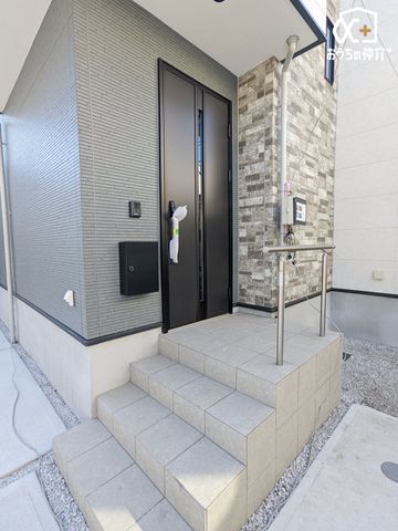 ���� �O���猩�����ւ܂��̗l�q�ł��B���񌻒n�ɑ����^��ł����������������������B