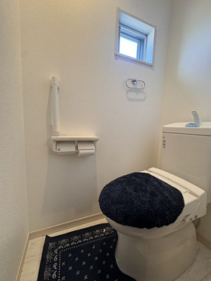 �g�C�� �����̂���2�K�̉������֍��t�g�C���ł��B