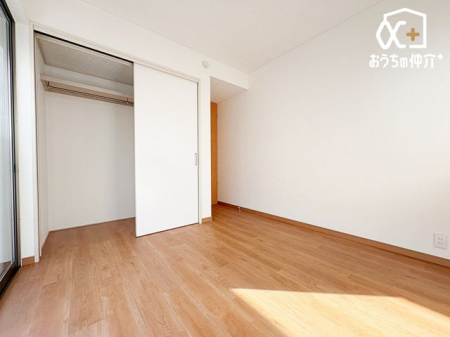 �Q�� �Q�K�U���Q��